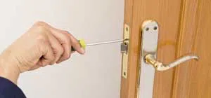 Affordable Locksmith Services Minneapolis, MN 612-568-1084 Affordable Locksmith Services Minneapolis, MN 612-568-1084 - trunk-unlock-01